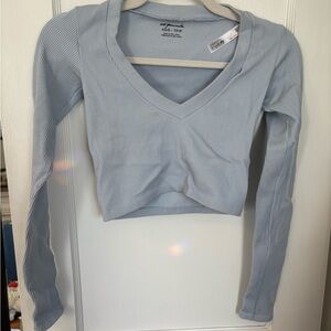 Urban Outfitters Light Blue Ribbed V-Neck Long Sleeve Crop Top